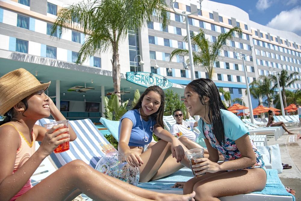 Universal'S Endless Summer Resort - Surfside Inn And Suites Орландо Экстерьер фото